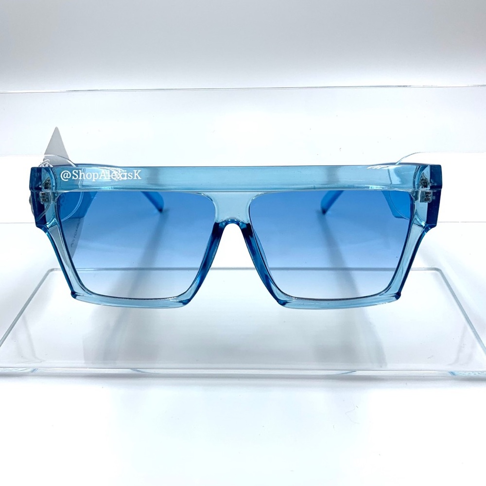 Iconic Wayfarer - Sky Blue